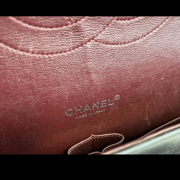 CHANEL CLASSIC MAXI DOUBLE FLAP HANDBAG - Picture 6 of 9